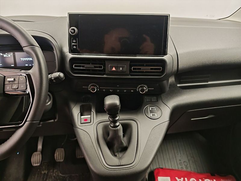Toyota ProAce City 1.5L Diesel 130k - 6 MT Active - fotka 10 z 25