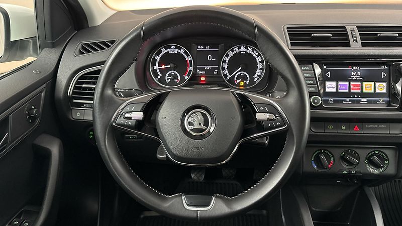 Škoda Fabia 1.0 TSI Ambition Combi - fotka 9 z 25