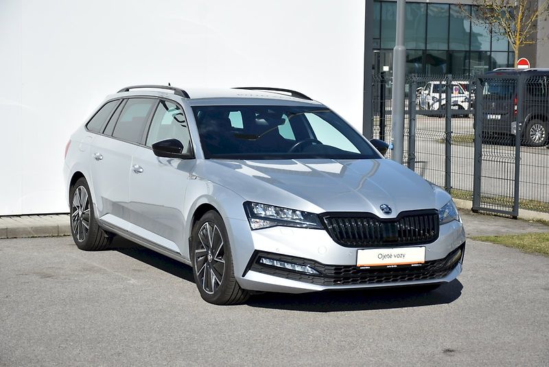 Škoda Superb (2023) Combi Sportline 1.5 TSI 110kW - fotka 8 z 35