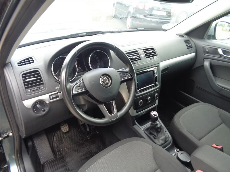 Škoda Yeti 2,0 - fotka 12 z 17