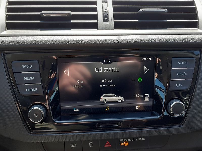 Škoda Fabia (2022) Kombi 1.0 TSi  ČR - fotka 14 z 31