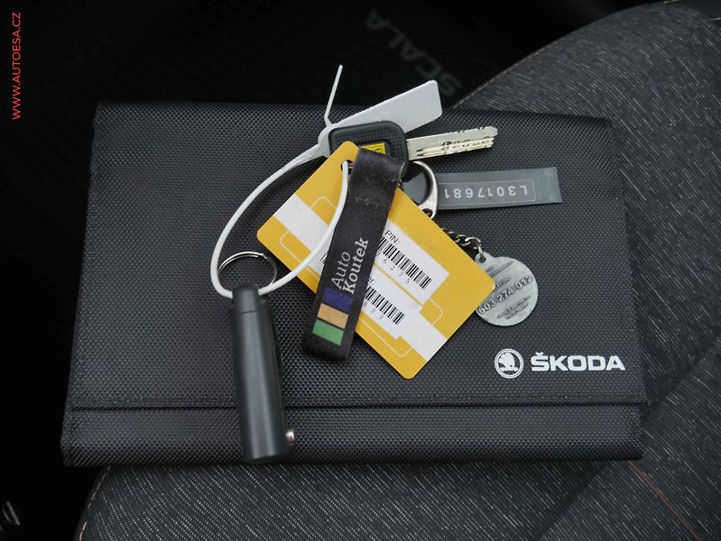 Škoda Scala (2020) 1.0TSi, ČR, Style, LED - fotka 15 z 16