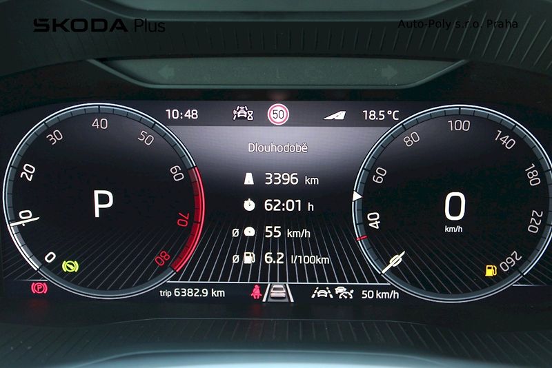 Škoda Karoq (2025) 1.5 TSI 110 kW Top Selection - fotka 12 z 25