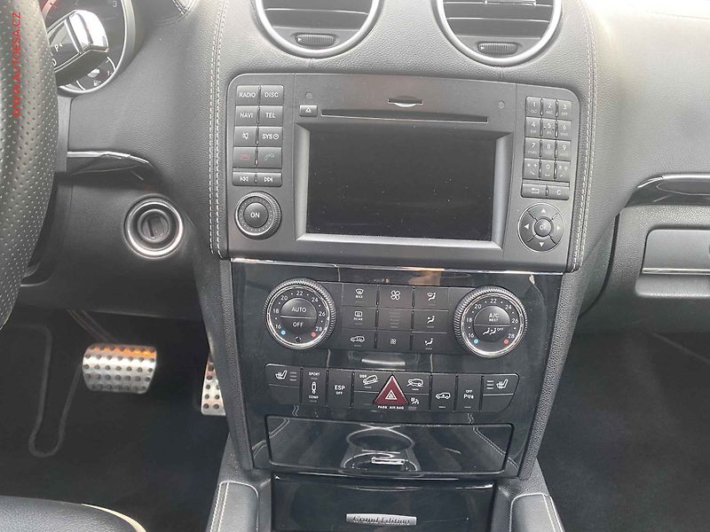 Mercedes-Benz Třídy M (2012) 3.0 CDi ML 350 4Matic, 1.maj - fotka 12 z 20
