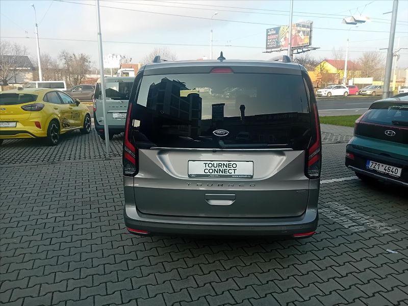 Ford Tourneo Connect (2025) 1,5 PHEV  Grand Titanium - fotka 5 z 11