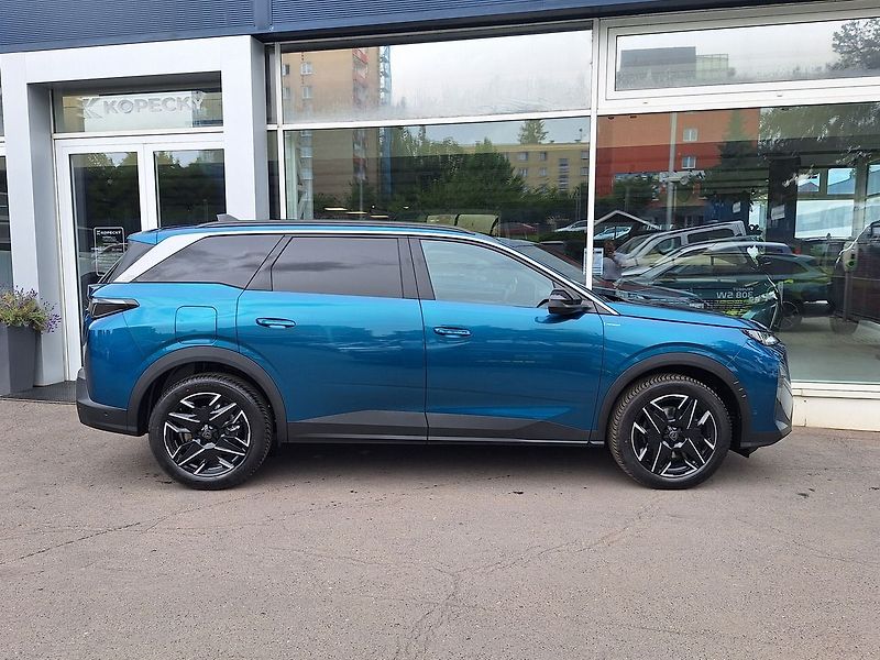 Peugeot 5008 (2026) BUSINESS Hybrid 145 e-DCS6 - fotka 8 z 22