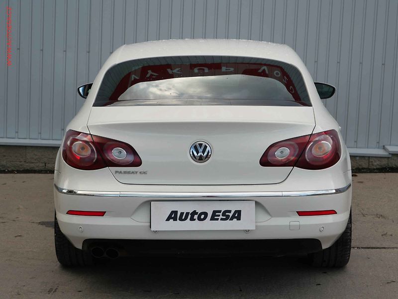 Volkswagen Passat CC (2010) 2.0 TDi, ČR, STK9/28 - fotka 5 z 18