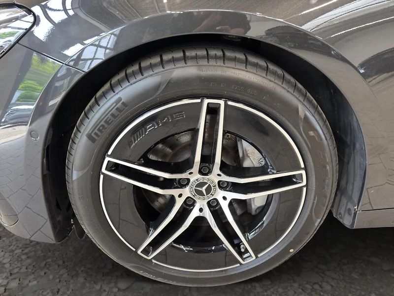 Mercedes-Benz Třídy E 220d AMG Advanced+ 360 DIGI.L - fotka 5 z 14
