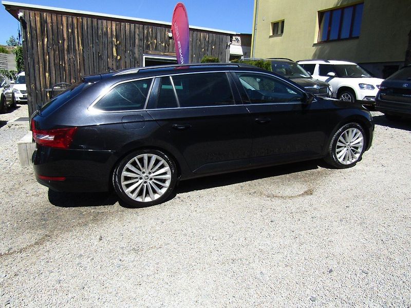 Škoda Superb (2016) 2.0 TDI 140 kW DSG  1.MAJITEL - fotka 10 z 45