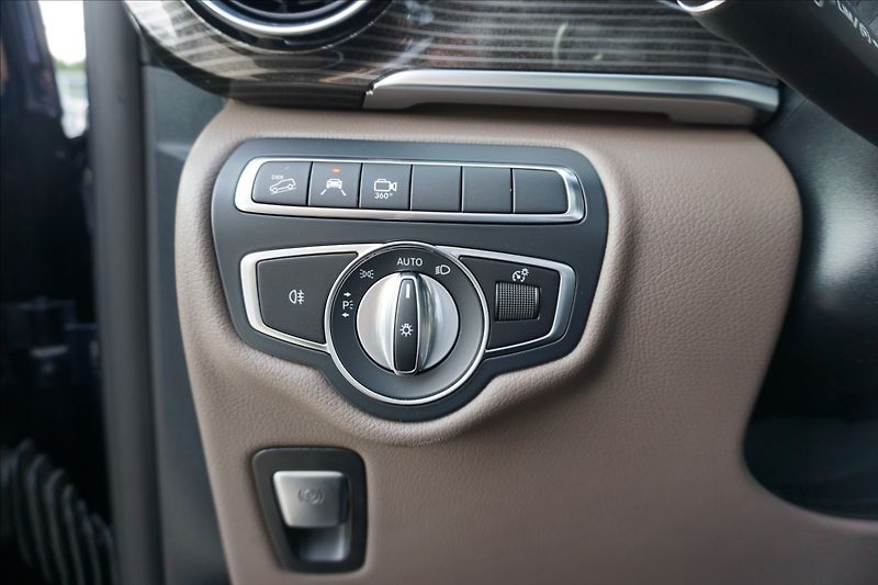 Mercedes-Benz Třídy V 2,0 V 300d AVG L 4M CZ, servis - fotka 13 z 20