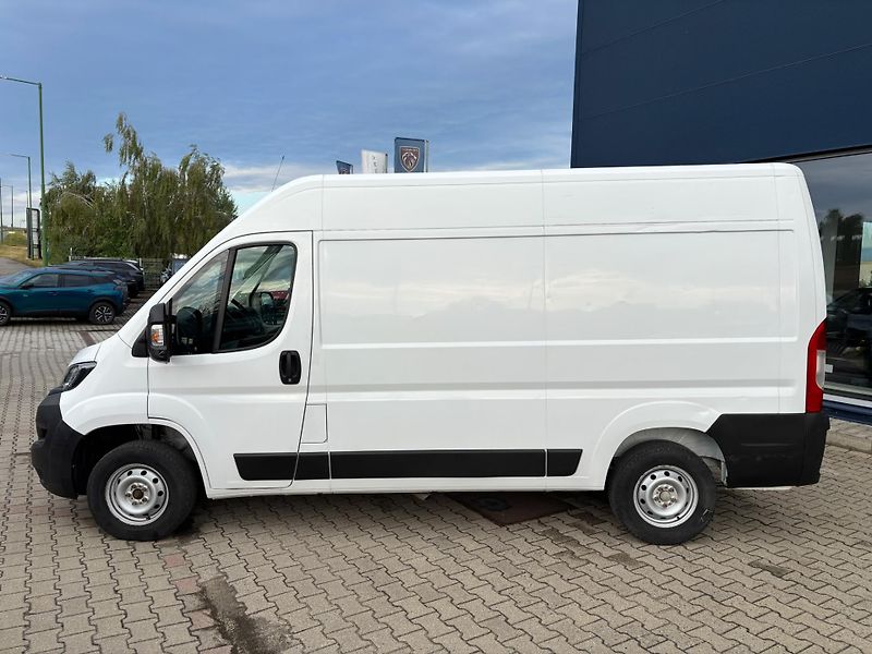 Peugeot Boxer (2022) Furgon L2H2 140k MAN6 - fotka 4 z 19