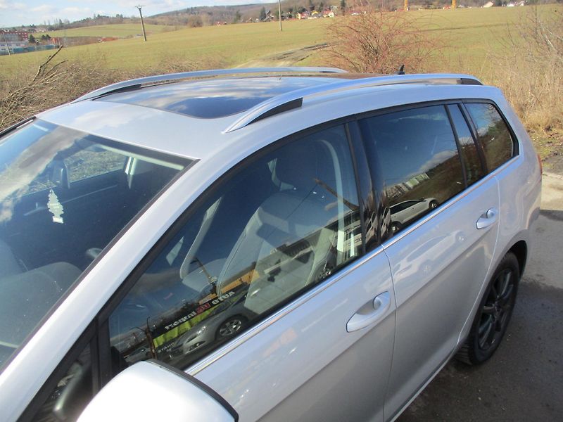 Volkswagen Golf 2.0TDi 110kW HIGHLINE L+Z PNEU - fotka 11 z 45