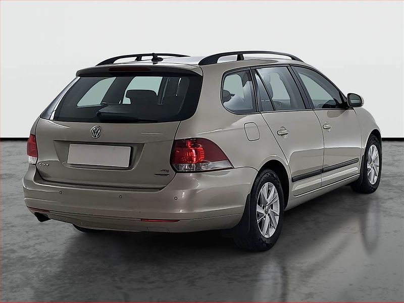 Volkswagen Golf (2012) 1.6 TDI, Xenony, Tempomat - fotka 5 z 15