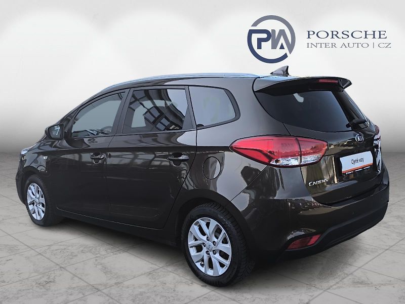 Kia Carens 1.6 i - fotka 8 z 26