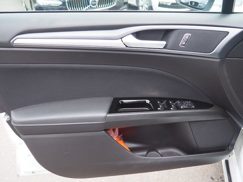 Ford Mondeo (2018) 2.0 TDCi, 110 kW - fotka 9 z 34