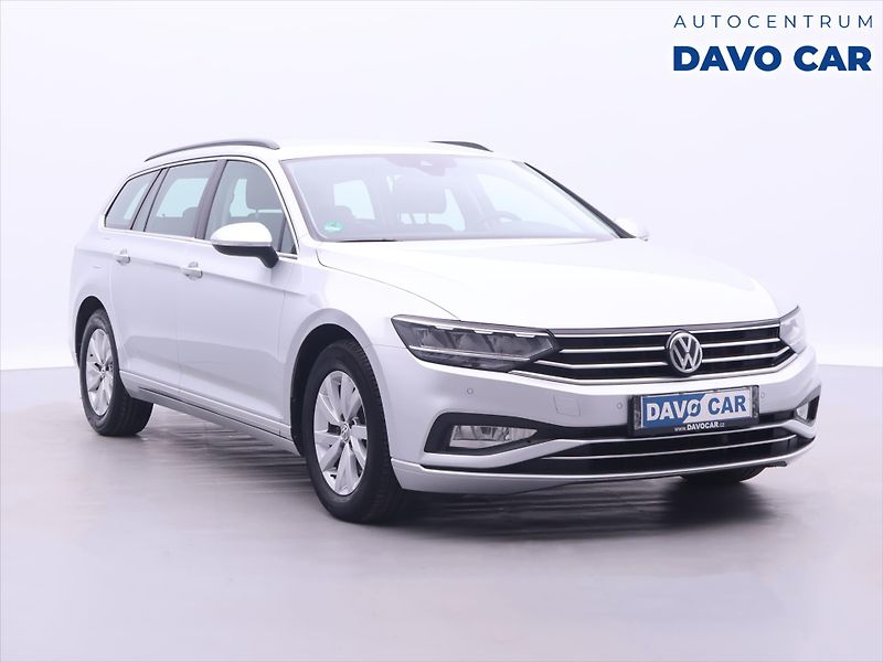 Volkswagen Passat 1,6 TDI DSG Virtual 1.Maj. DPH - fotografie inzerátu