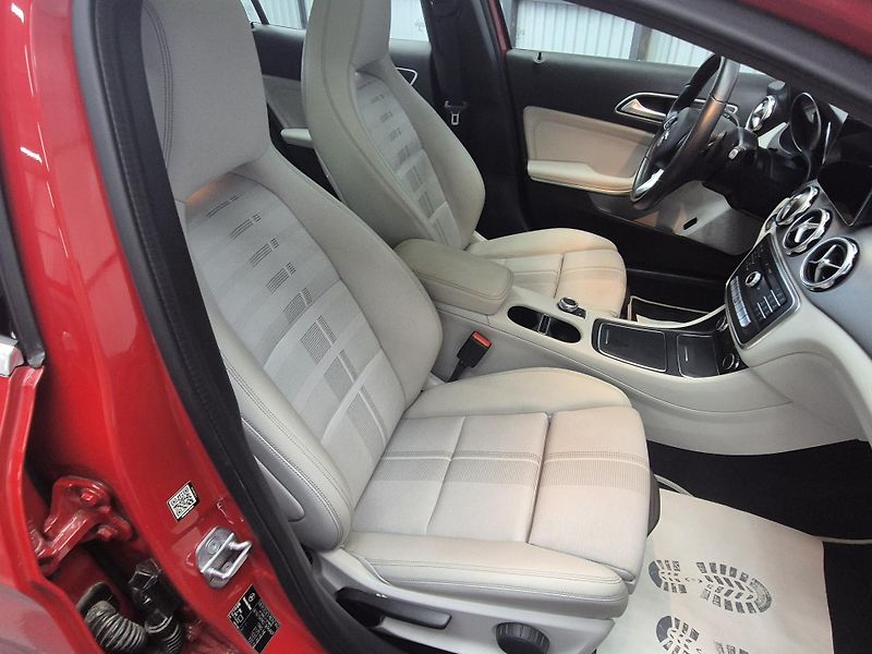 Mercedes-Benz GLA (2019) - fotka 11 z 25