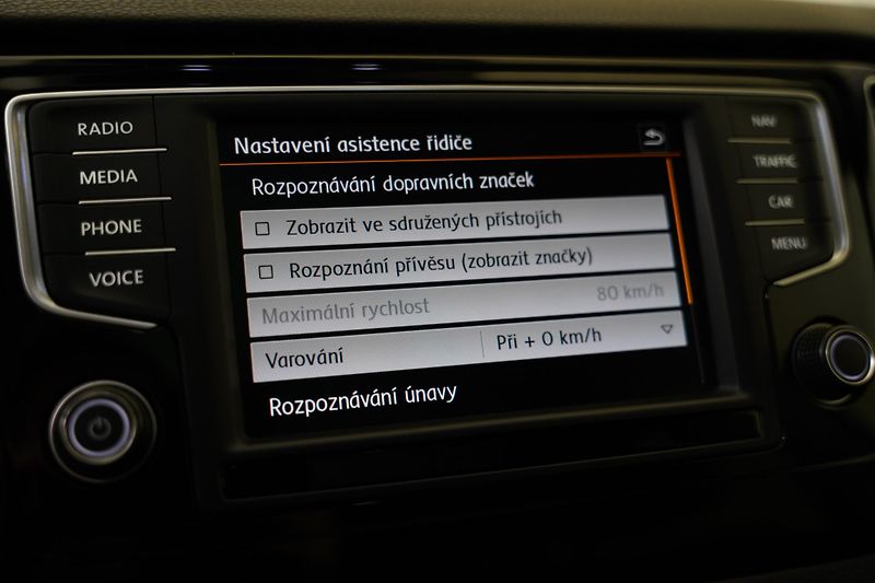 Volkswagen Golf - fotka 19 z 25