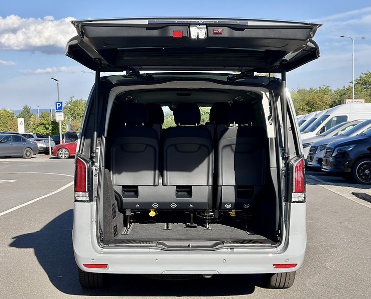 Mercedes-Benz Třídy V (2026) 220d STYLE 4M L - fotka 8 z 32
