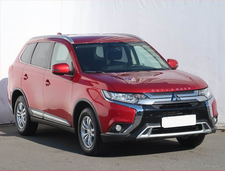 Mitsubishi Outlander (2020) 2.0, ČR,1.maj, Serv.kniha - fotografie inzerátu