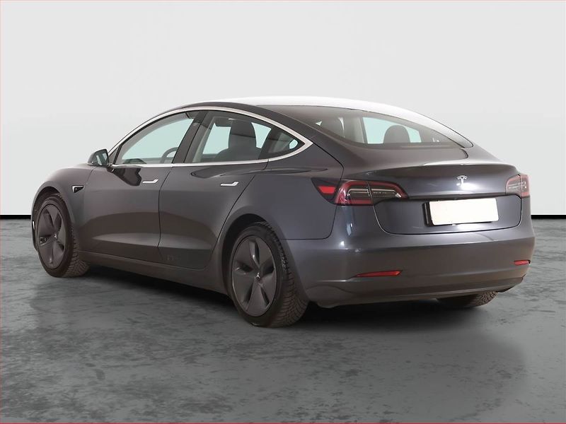 Tesla Model 3 (2020) Std Range Plus 52kWh, SoH 82% - fotka 4 z 21