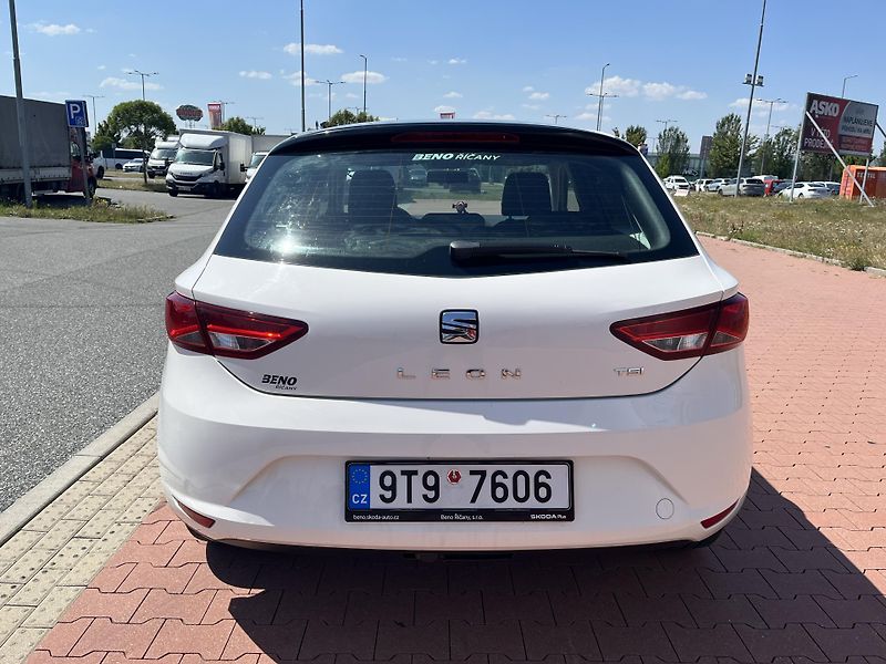 Seat Leon 1.2 TSi  ČR - fotka 6 z 32