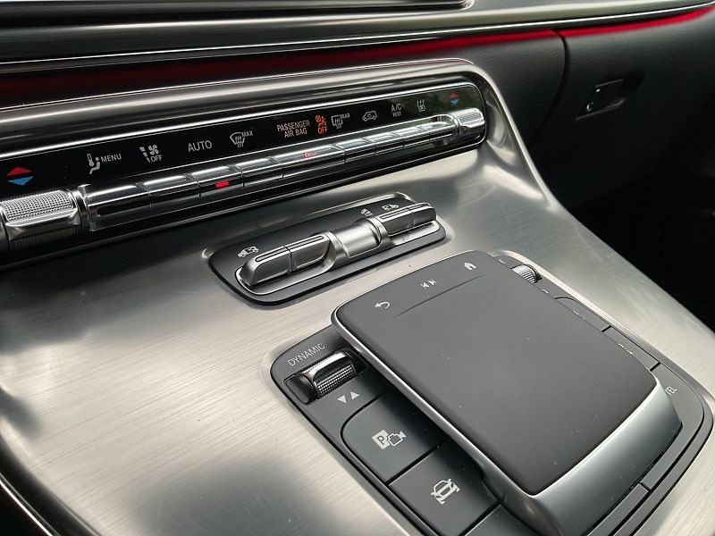 Mercedes-Benz Třídy V V-Třída 300 d 4MATIC EXCLUSIVE - fotka 11 z 12