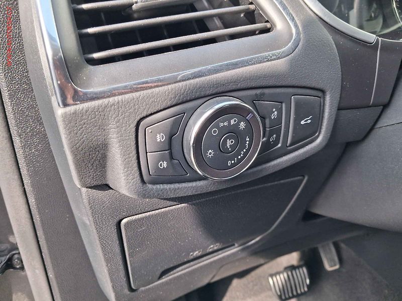 Ford Galaxy (2019) 2.0 TDCi, 2.maj,ČR, AT, navi - fotka 15 z 19