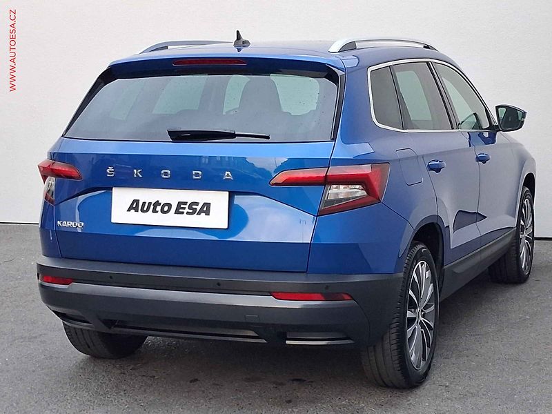 Škoda Karoq (2022) 1.5 TSi, 1.maj,ČR, Style,DSG - fotka 4 z 19