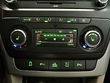 Škoda Yeti (2012) 2.0 TDI 4x4, ČR, DSG, panor. - náhled 18