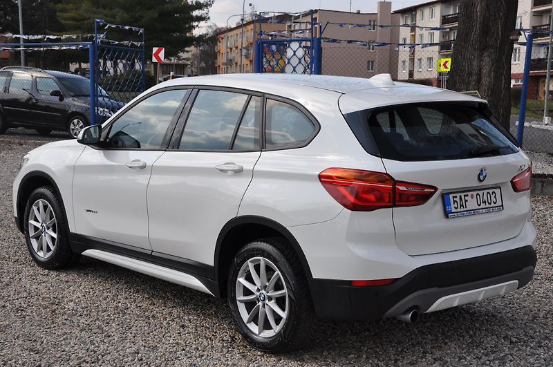 BMW X1 sDrive 18d 110kW Automat - fotka 4 z 21