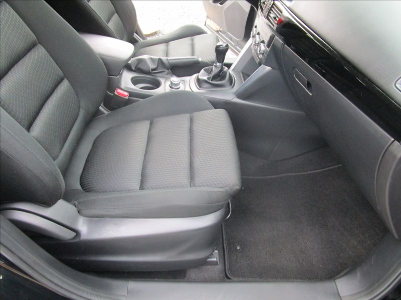 Mazda CX-5 2.2 Skyactiv-D, aut. klima - fotka 16 z 38