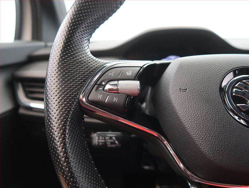 Škoda Enyaq (2021) Sportline iV 60 (62 kWh) - fotka 16 z 27