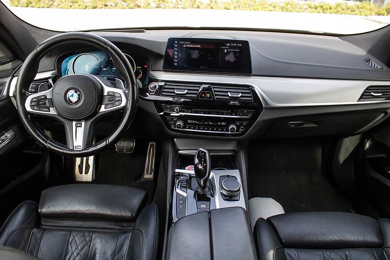 BMW Řada 6 - fotka 10 z 47