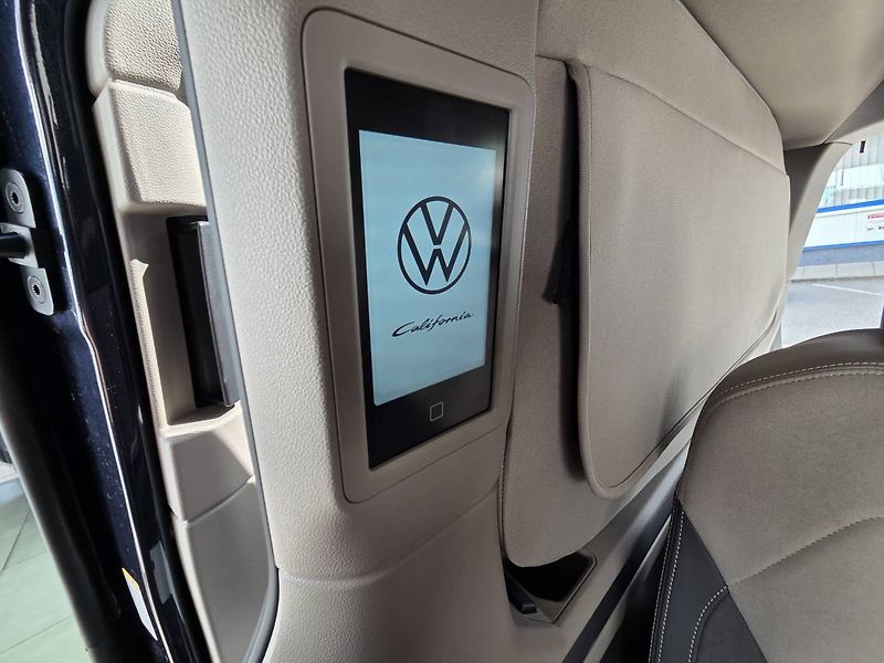 Volkswagen California Ocean T7 2.0 TDI DSG DCC full - fotka 50 z 108
