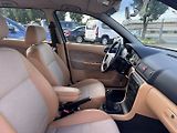 Škoda Octavia (2004) 1,9 TDI 81 KW ELEGANCE TAŽNÉ - náhled 32
