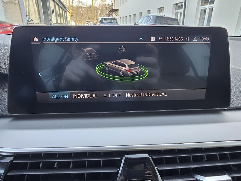 BMW Řada 5 (2021) 518d 110kW LED+NAVI+KŮŽE - DPH - fotka 25 z 58