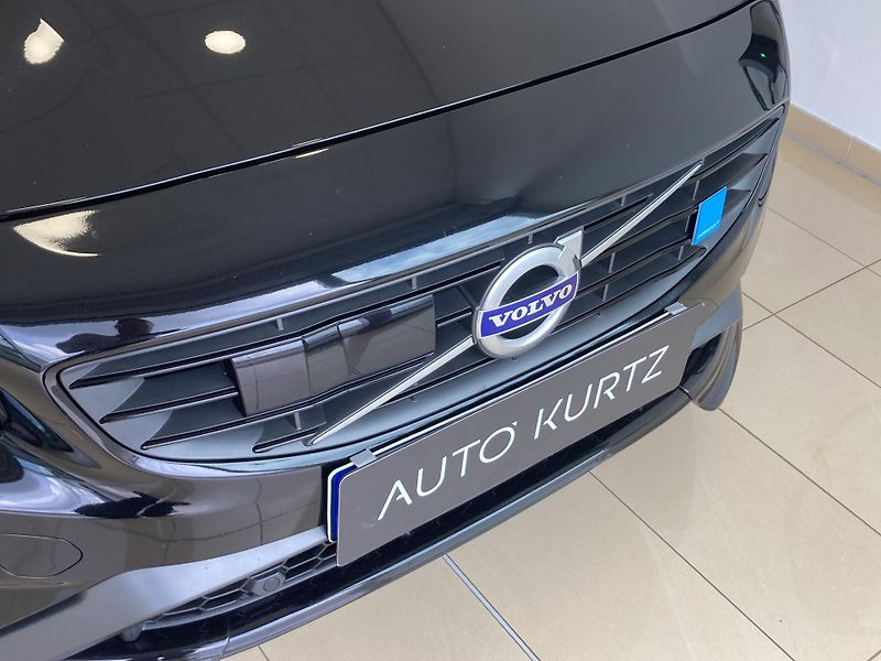 Volvo V60 T6 AWD POLESTAR  - fotka 3 z 38
