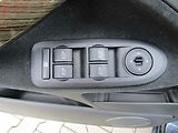 Ford C-MAX (2007) 2.0 TDCi, autoAC - náhled 11