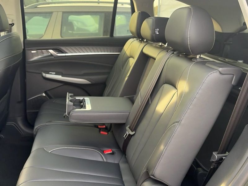 MG MGS9 (2026) PHEV Premium*7míst - fotka 9 z 28