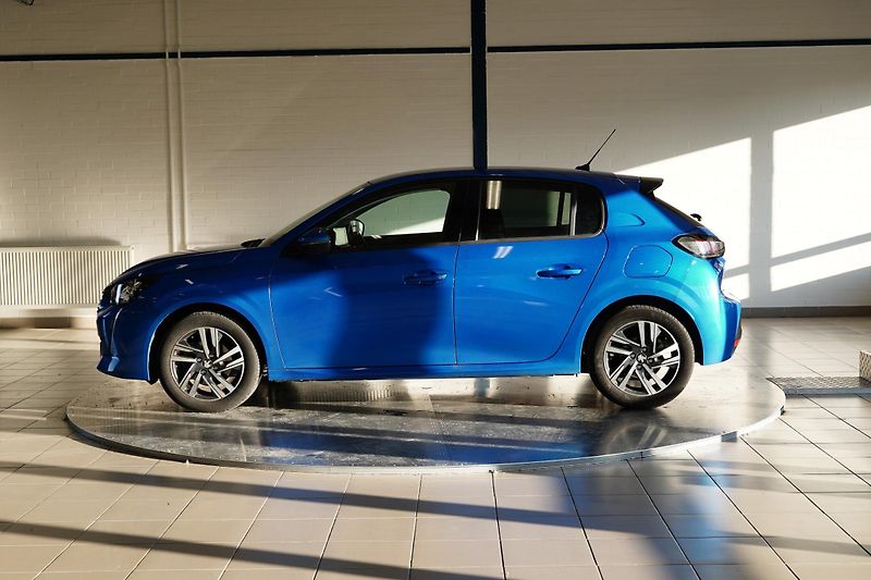 Peugeot 208 - fotka 3 z 6
