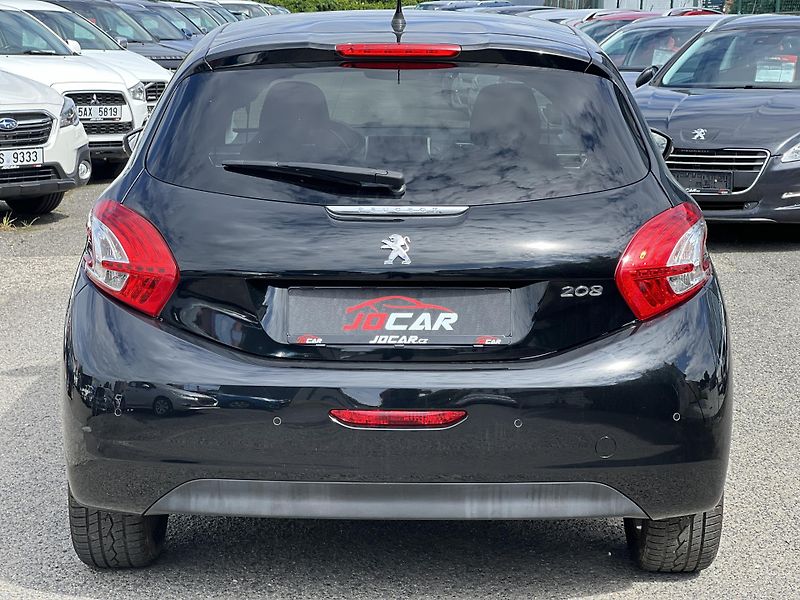 Peugeot 208 1.2i KLIMA PANORAMA TEMPOMAT - fotka 5 z 44