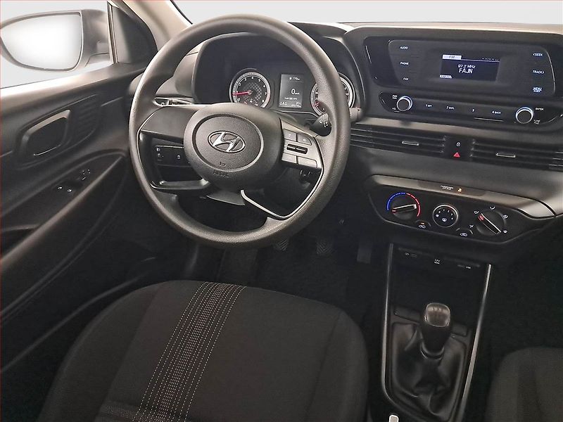 Hyundai i20 (2022) 1.2 MPI - fotka 7 z 16