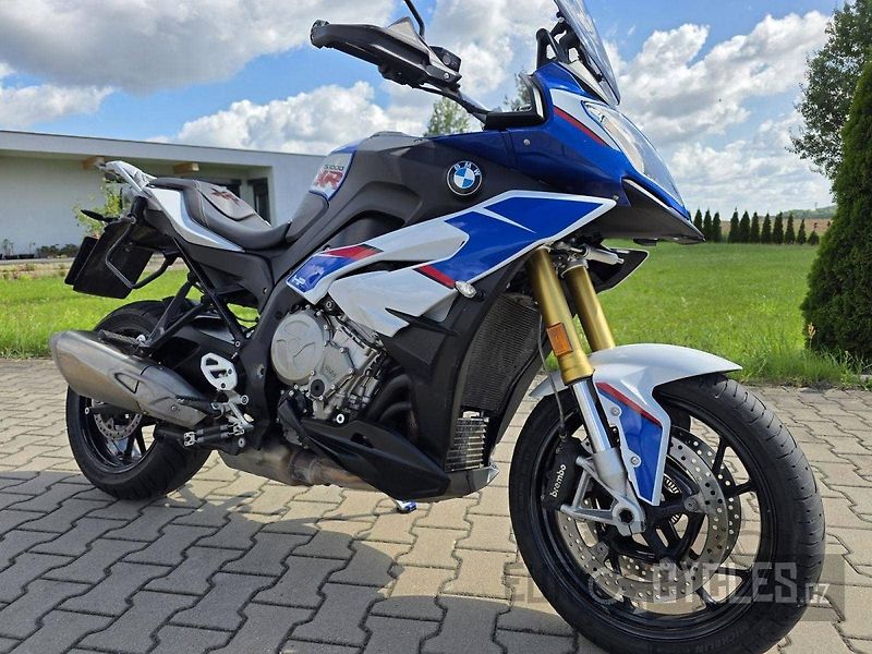 BMW S 1000 XR (2020) - fotka 2 z 14