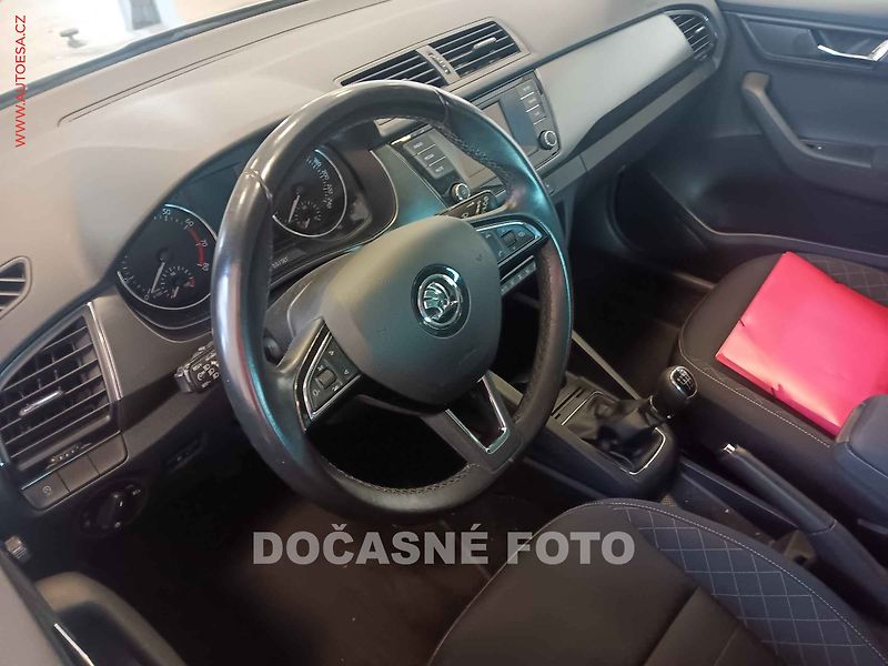 Škoda Fabia (2016) 1.2 TSI, 2.maj,ČR, Klima - fotka 3 z 3