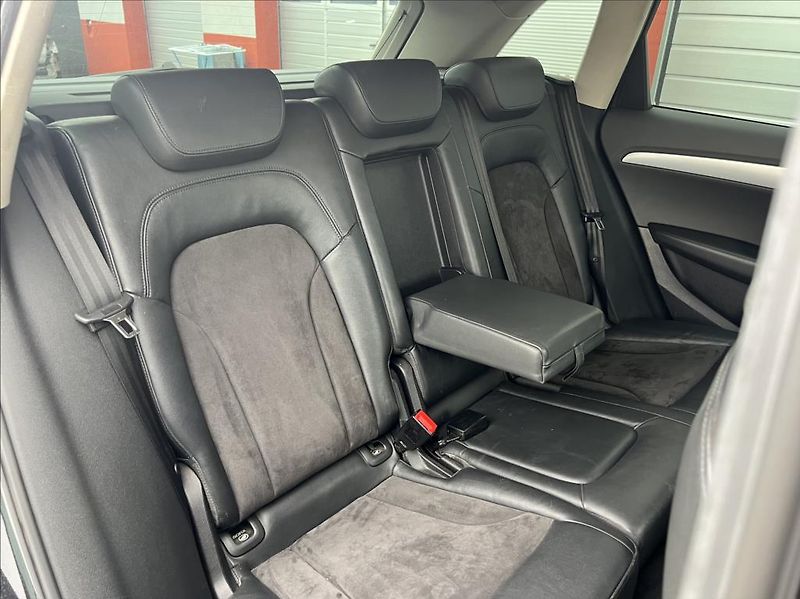 Audi Q5 3,0 TDI QUATTRO 176 kW TAŽNÉ - fotka 17 z 21