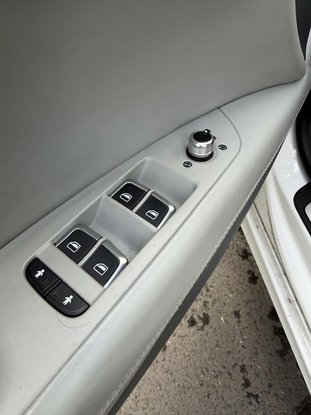 Audi A7 (2012) Max výbava, S-line,Nová STK - fotka 21 z 26