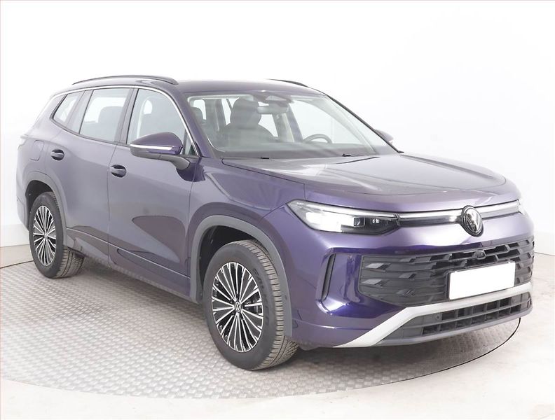 Volkswagen Tayron (2025) 1.5 eTSI - fotka 1 z 19