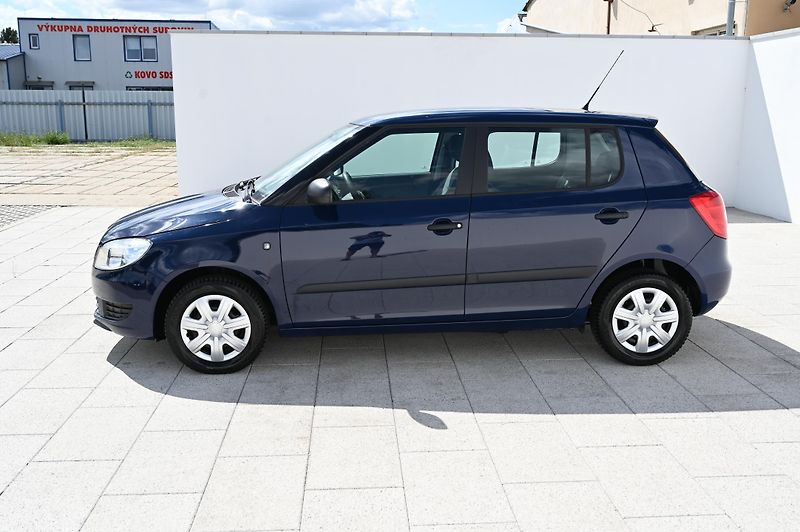 Škoda Fabia 1.4 16V 63KW Special 3/2011  - fotka 8 z 40