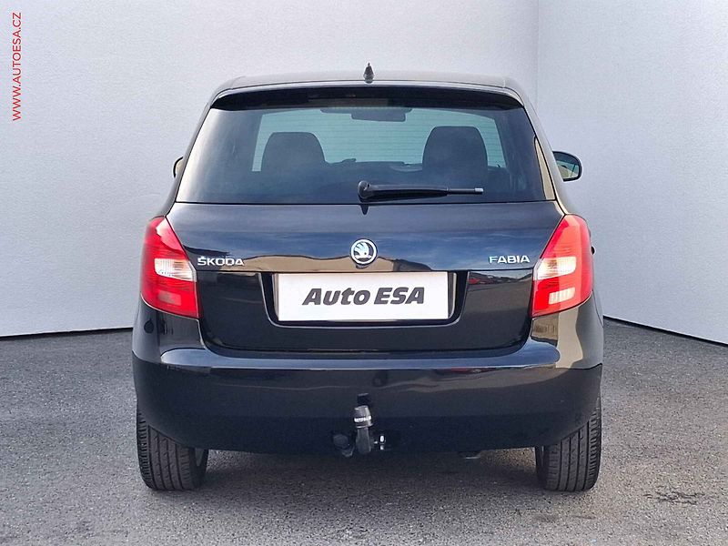 Škoda Fabia (2014) 1.2 TSi, Ambition, TZ, +kola - fotka 5 z 15